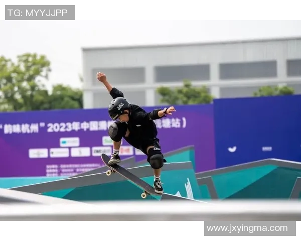 杭州极限运动队在滑板精英赛中以75分高居积分榜首位 杭州极限运动队在滑板精英赛中以75分高居积分榜首位