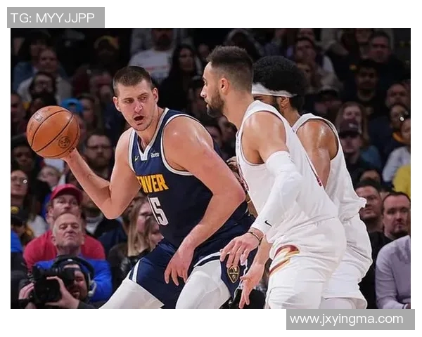 多诺万米切尔带领球队冲击季后赛展现超强个人能力与团队合作精神