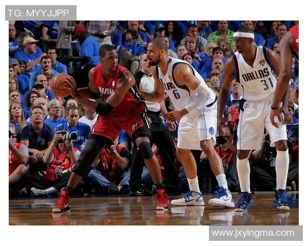 小牛队与热火队在夏季联赛中的精彩对决与战术分析